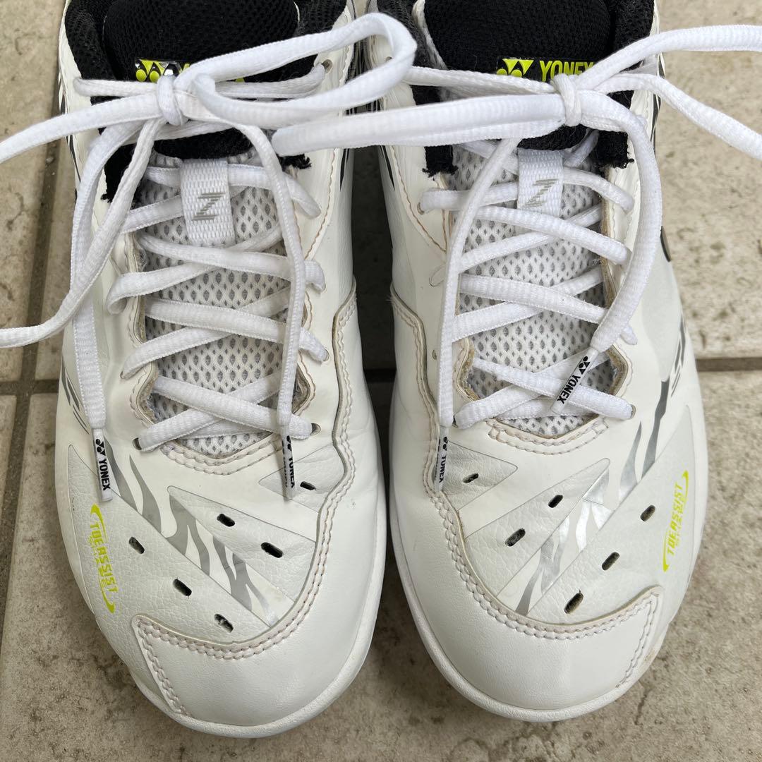 ヨネックス パワークッション 65Z 桃田選手モデル