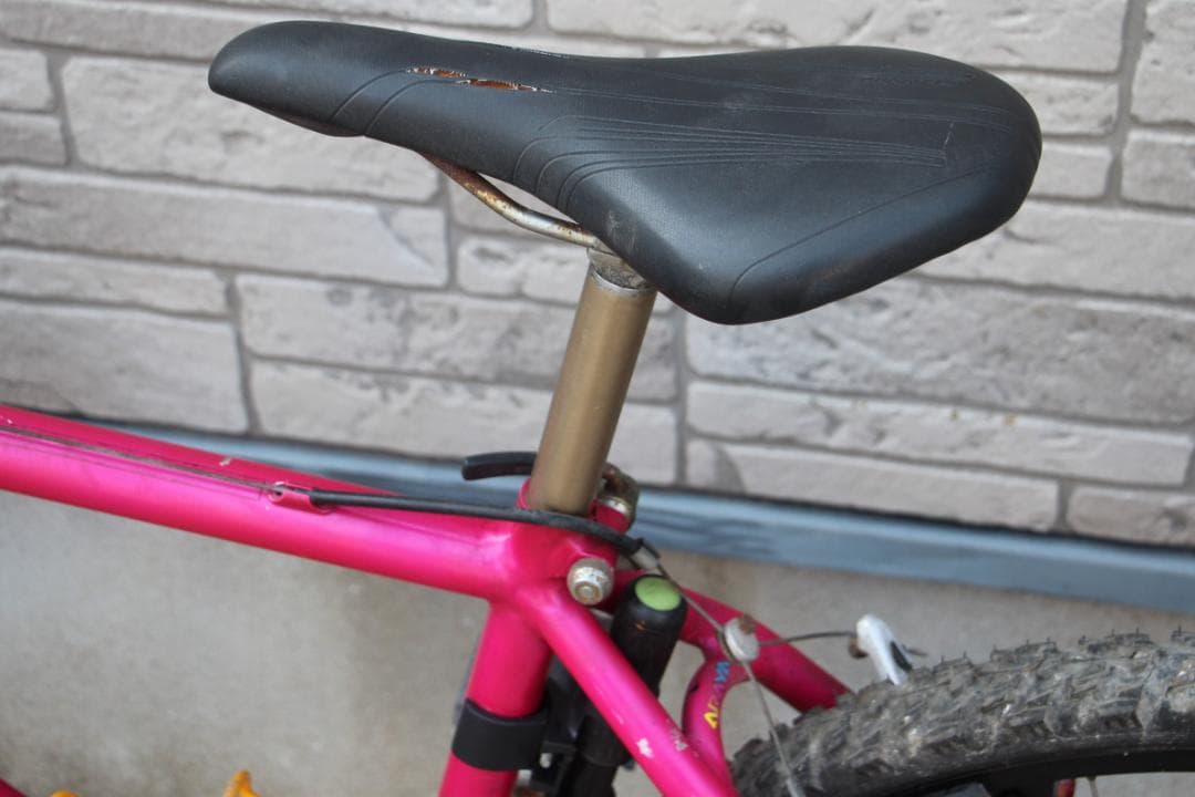 引き取り限定♪人気のマディフォックス♪アラヤ♪ビンテージMTB♪MuddyFox