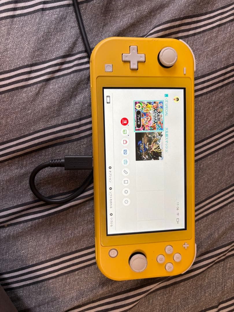 Nintendo Switch Lite イエロー 本体　ソフト2本