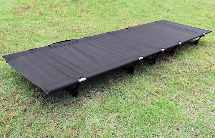 値下げ！　簡易ベッド　アウトドアベッド　軽量　コンパクト　４色から選べます！