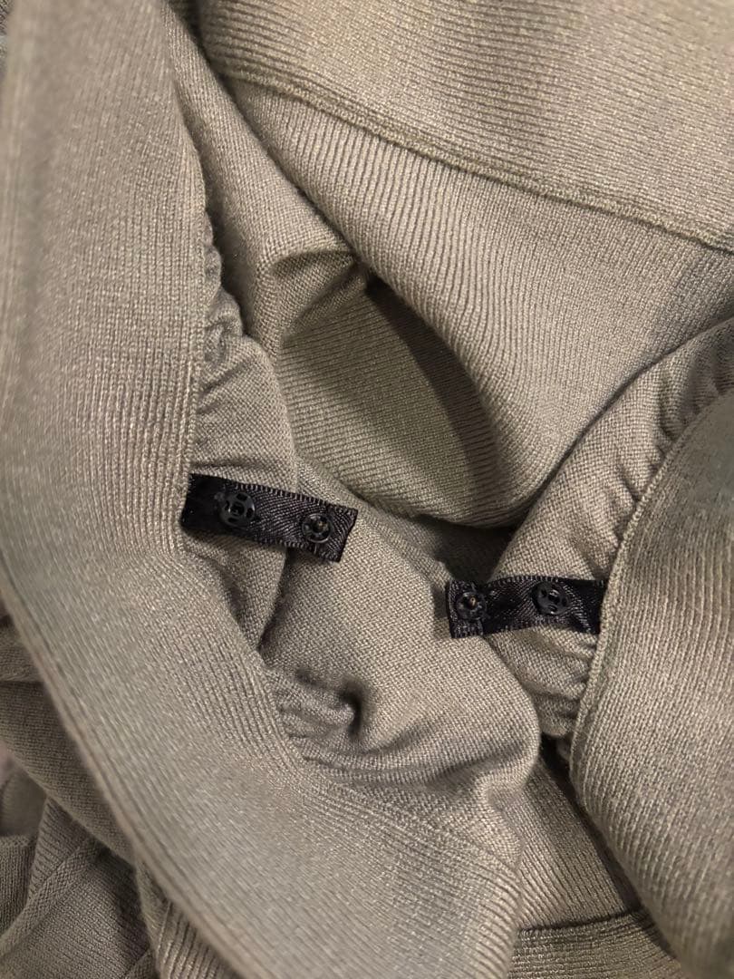 グレースコンチネンタル　スクエアネックロングニットワンピース　カーキ