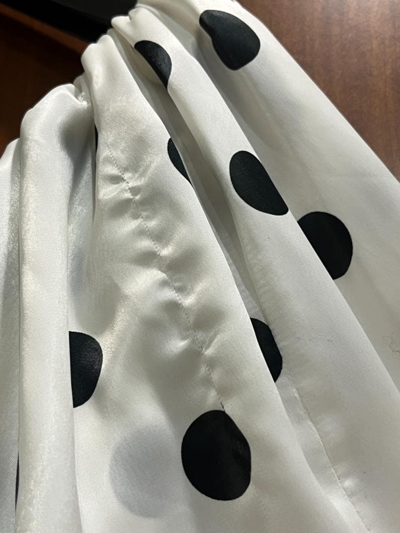 フラメンコ衣装 ワンピース ドレス ホワイト×ブラック水玉 フリルスリーブ