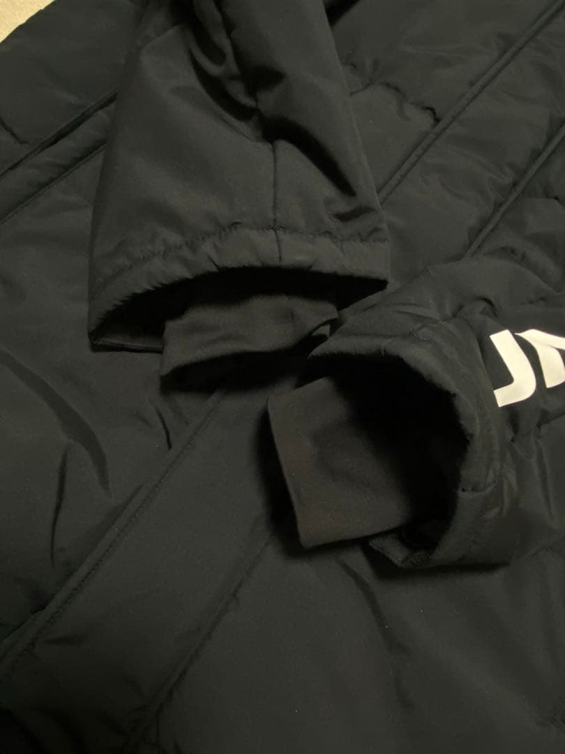 アンダーアーマー　ロング ベンチコート　ジャケット　1388242 2025 黒