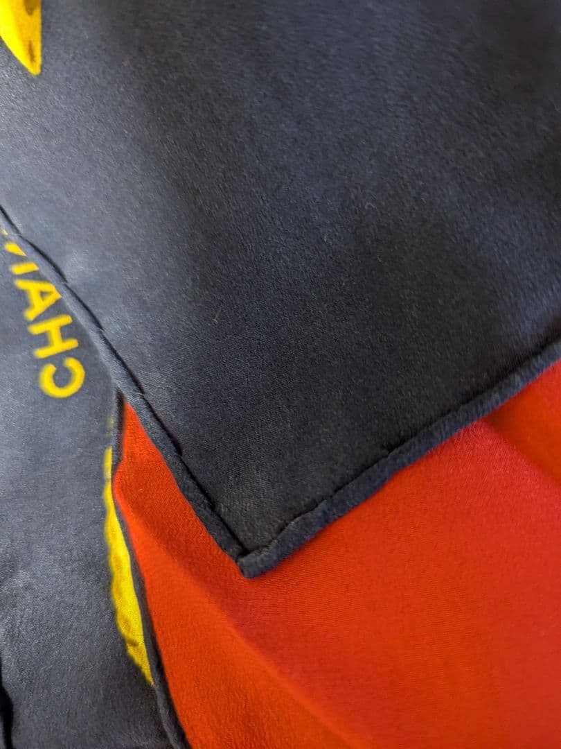 シャネル　チャームモチーフ　赤×紺×ゴールド