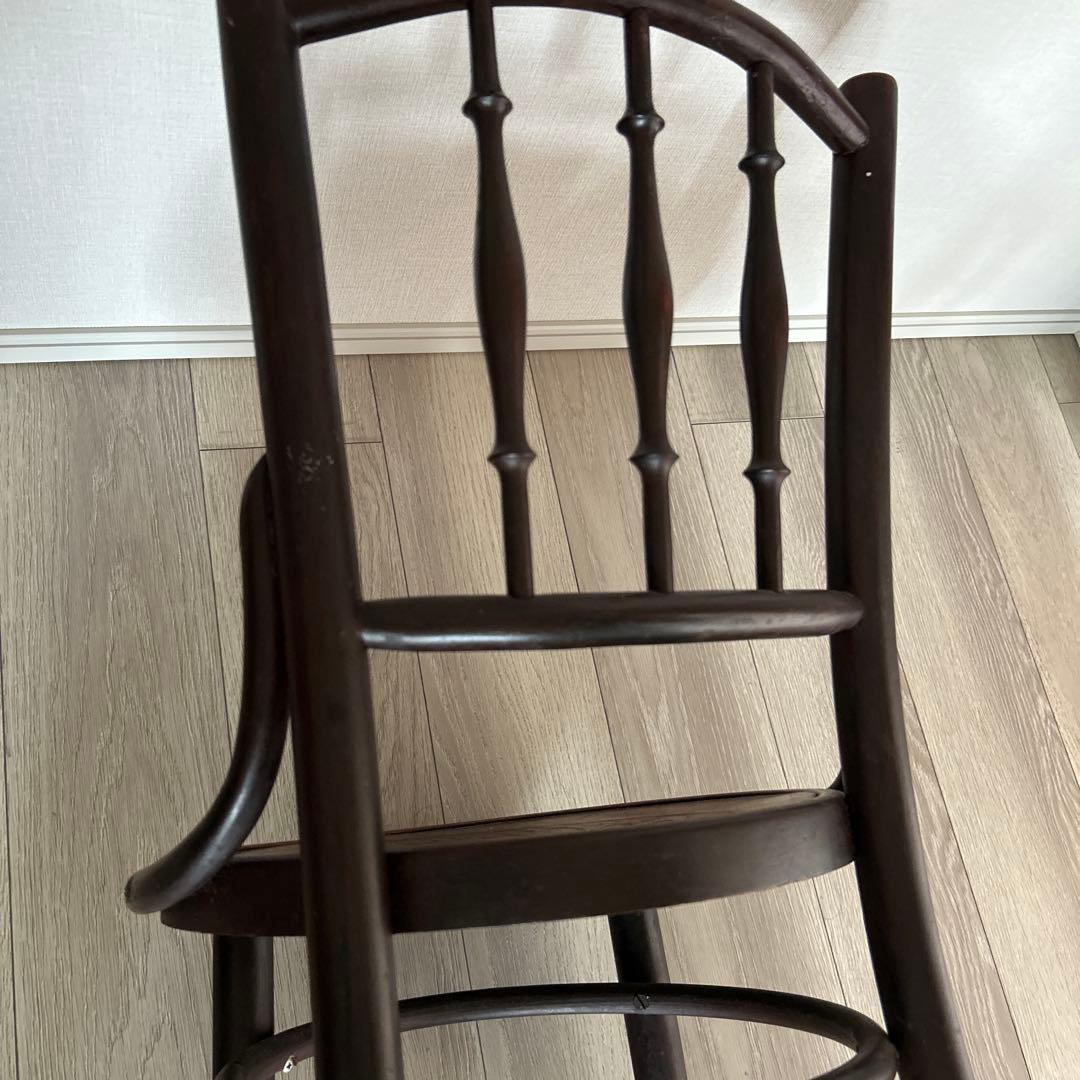 ダークブラウン 木製アームチェア　アンティーク　ベントウッドチェア