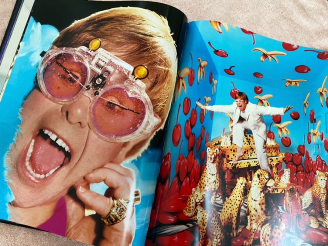 デビット・ラシャペルの作品集『HOTEL LACHAPELLE』