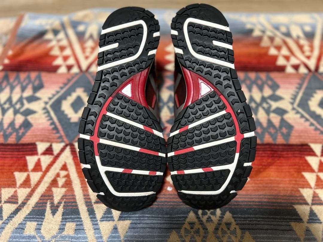 asics アシックス　スノーターサー　28.0