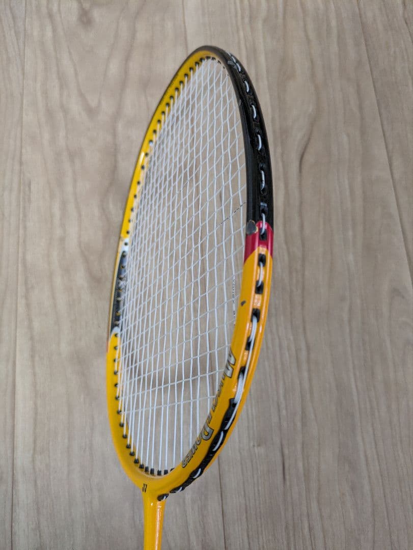 YONEX　MUSCLEPOWER90　ヒビあり