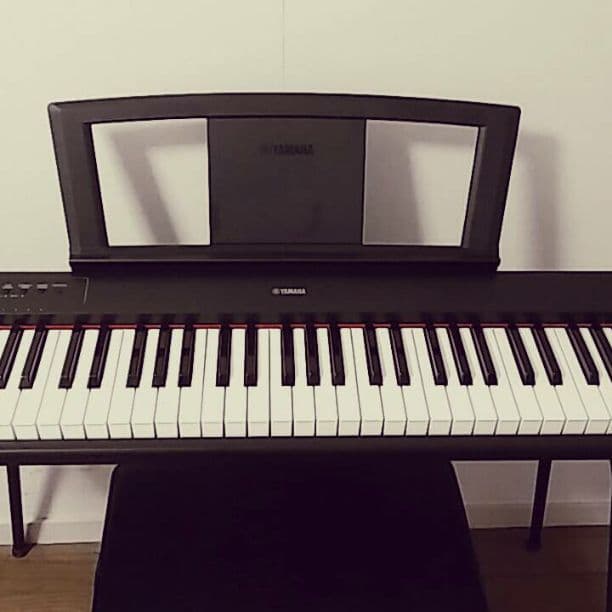 YAMAHA　電子ピアノ