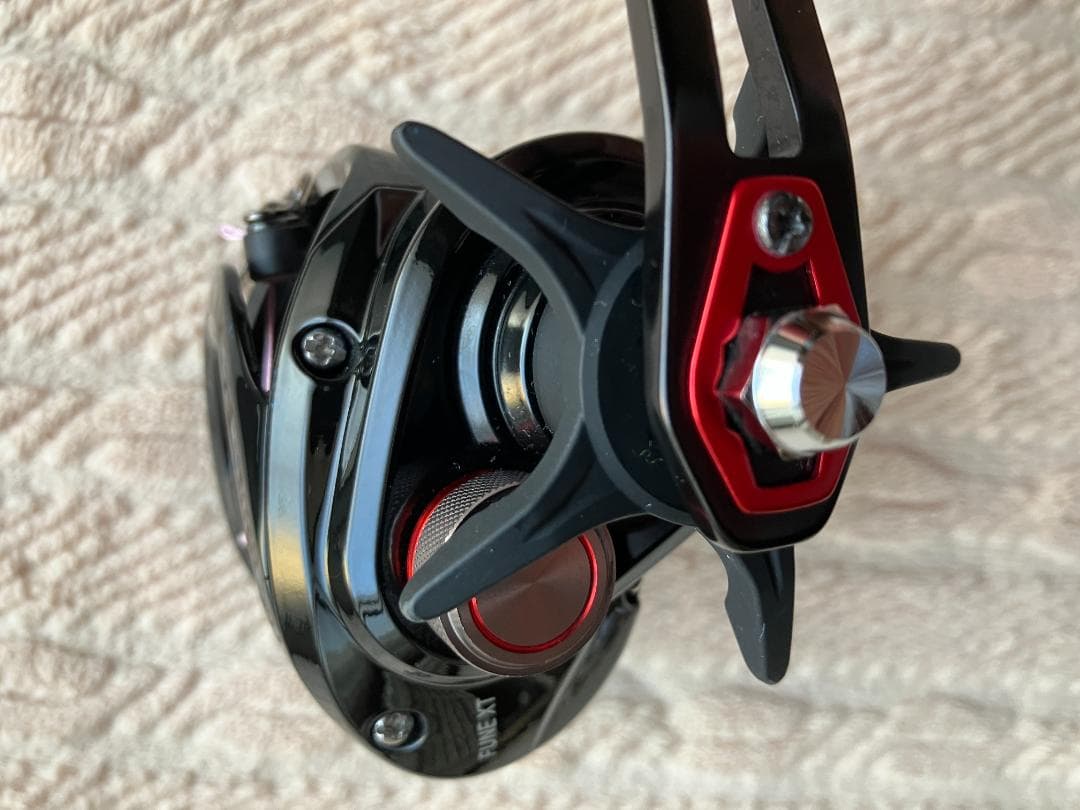 DAIWA ダイワ FUNE XT ベイトリール 赤スプール