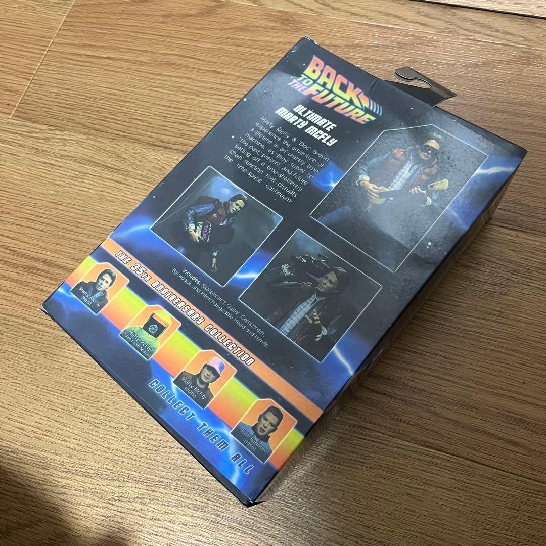 バックトゥザフューチャー マーティー マクフライ フィギュア　NECA