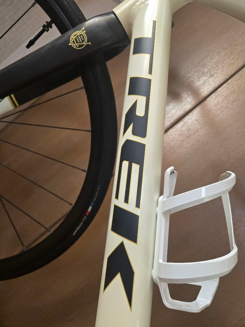 TREK domane AL4 Gen4 2024年モデル　ロードバイク