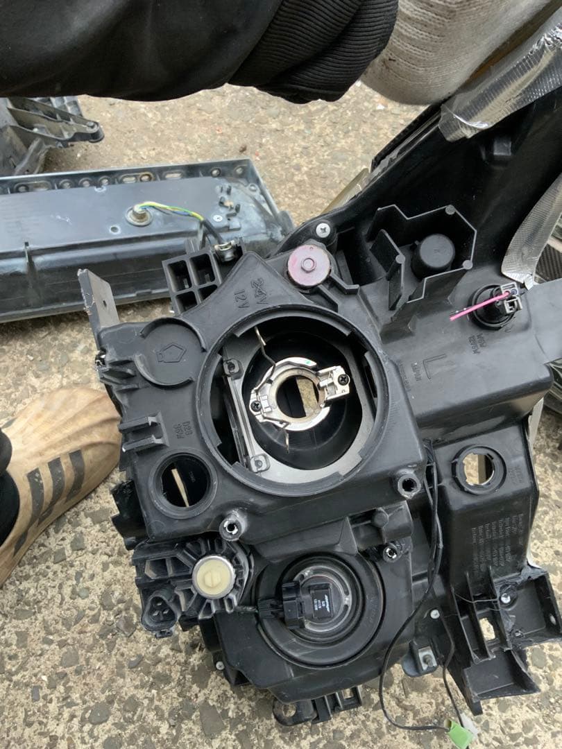 ニッサン　エルグランド　TE52　ヘッドライト　左右セット