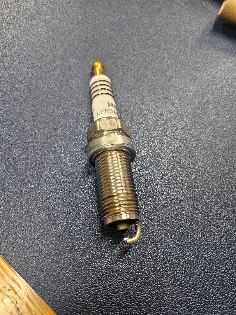 NGK LFR6ARX-11P 95515 RX　スパーク　プラグ 　プレミアム