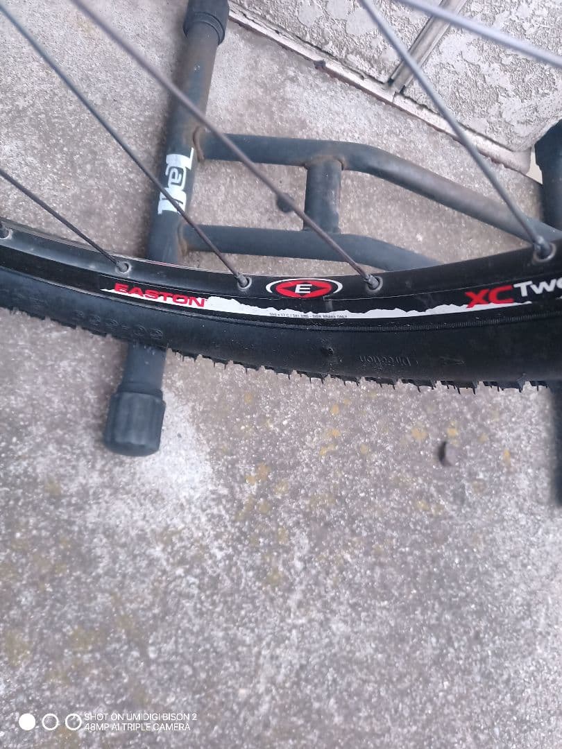 EASTON　XC TWO MTB中古ホイール タイヤ・チューブ付
