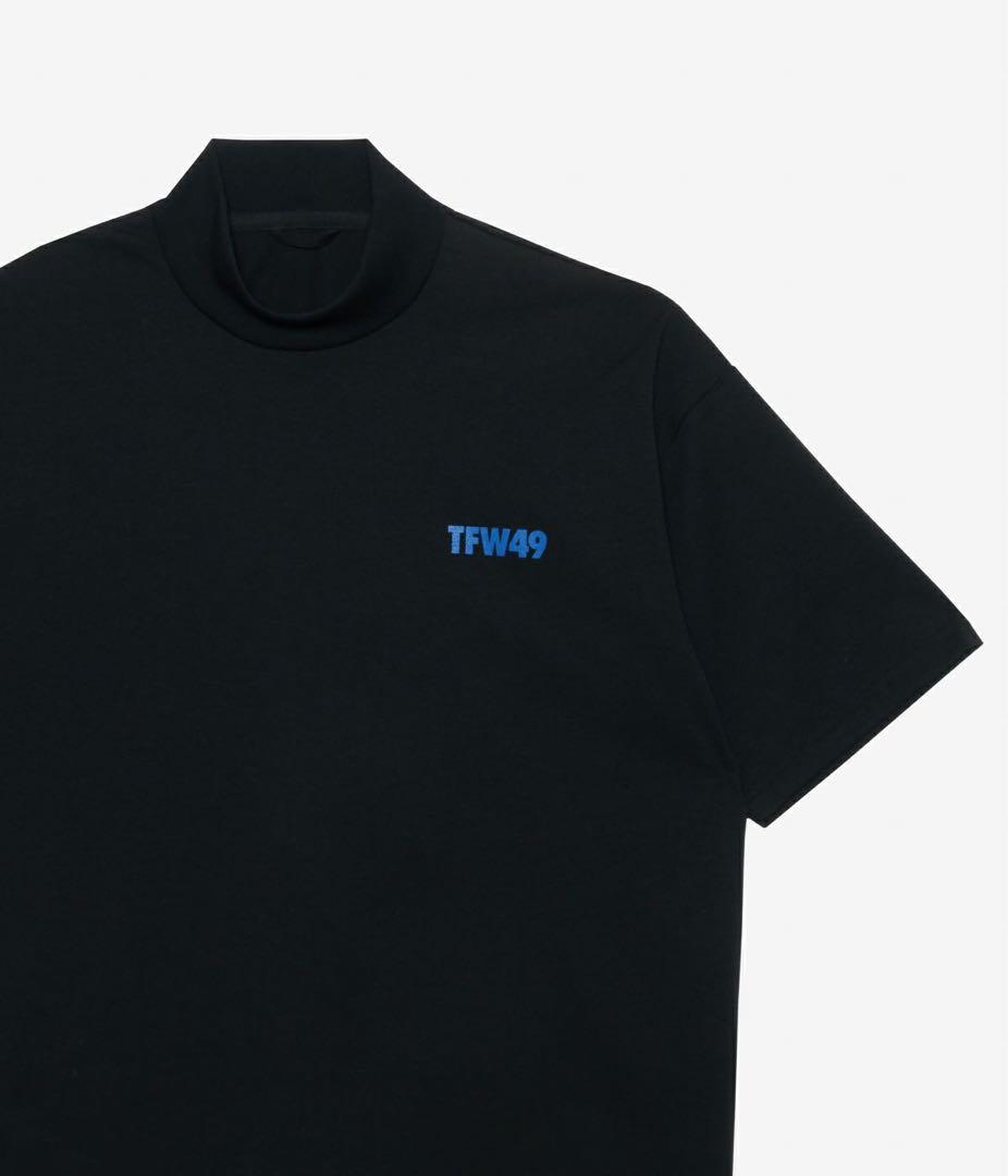 完売品⭐️新品タグ付き⭐️TFW49 ホワイトモックネック　M 2025新作