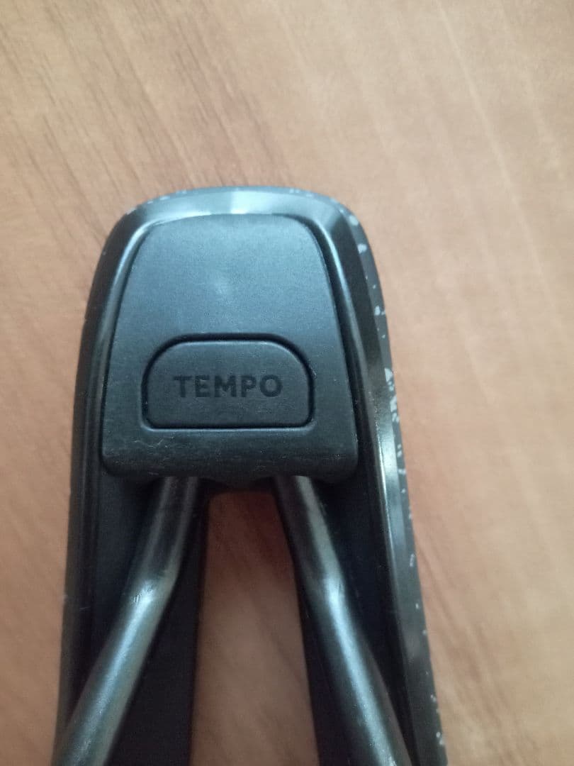 FIZIK(フィジーク) TEMPO ARGO R3 サドル