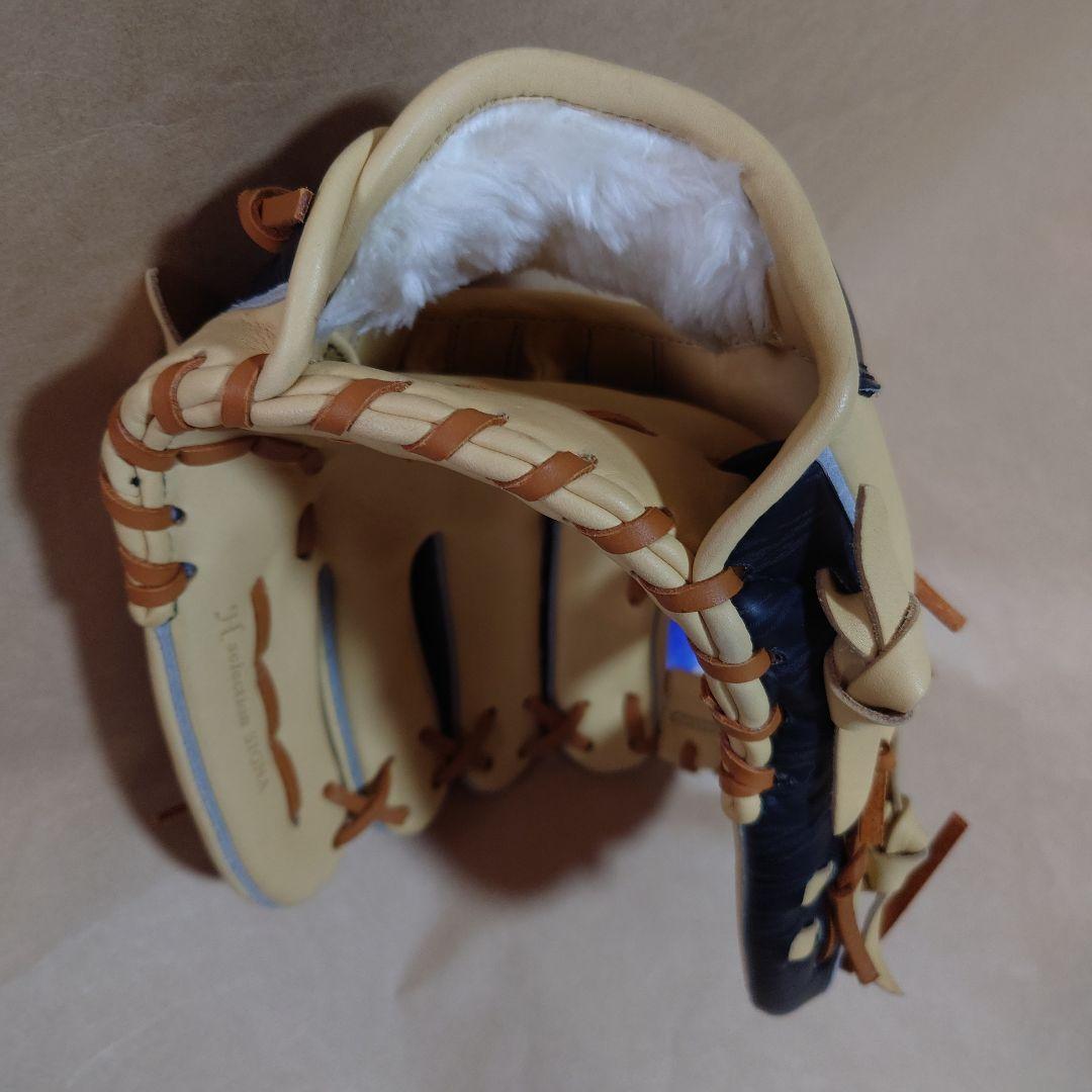 ミズノ：軟式用クラブ：右投げ用：内野手用：サイズ9：色：ブロンド/黒ライン