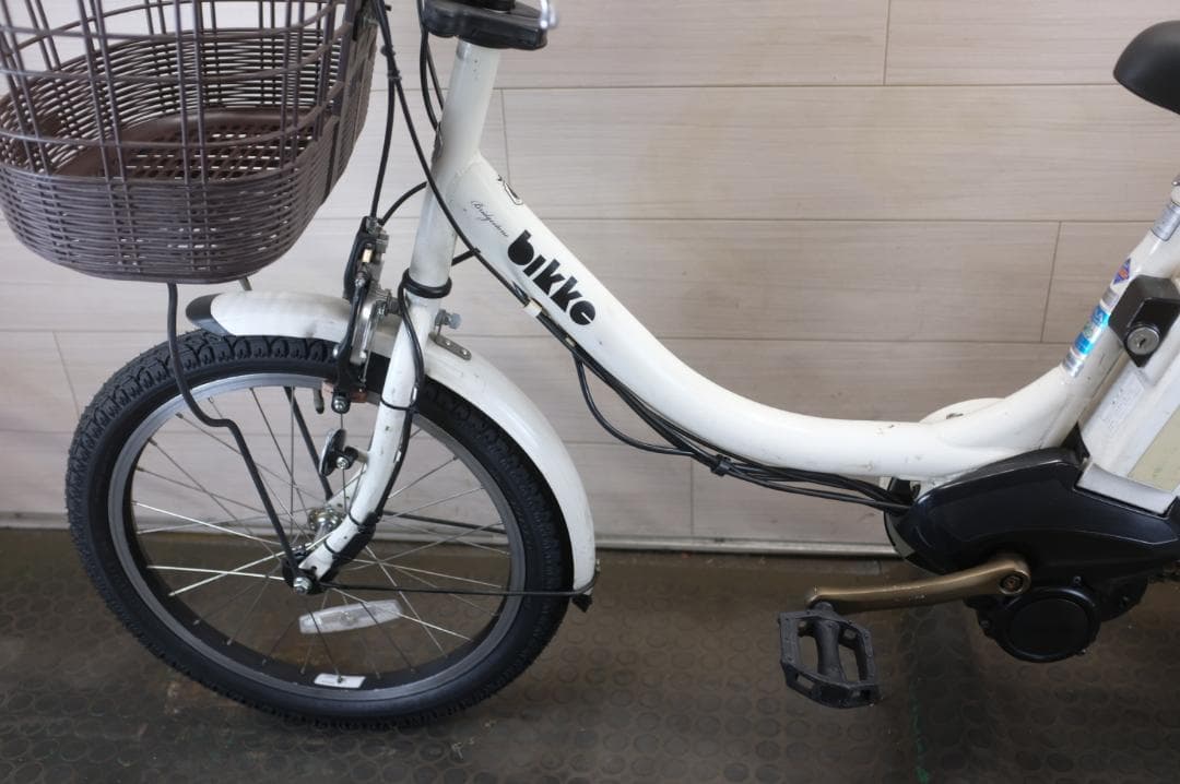 新品タイヤ！BS BIKKE　 20インチ　3段　8.7Ah（4点灯）充電器あり