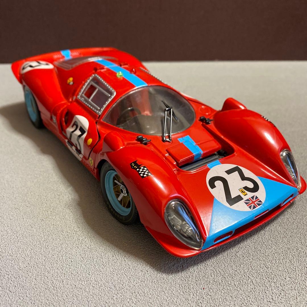 1/18 フェラーリ330p4