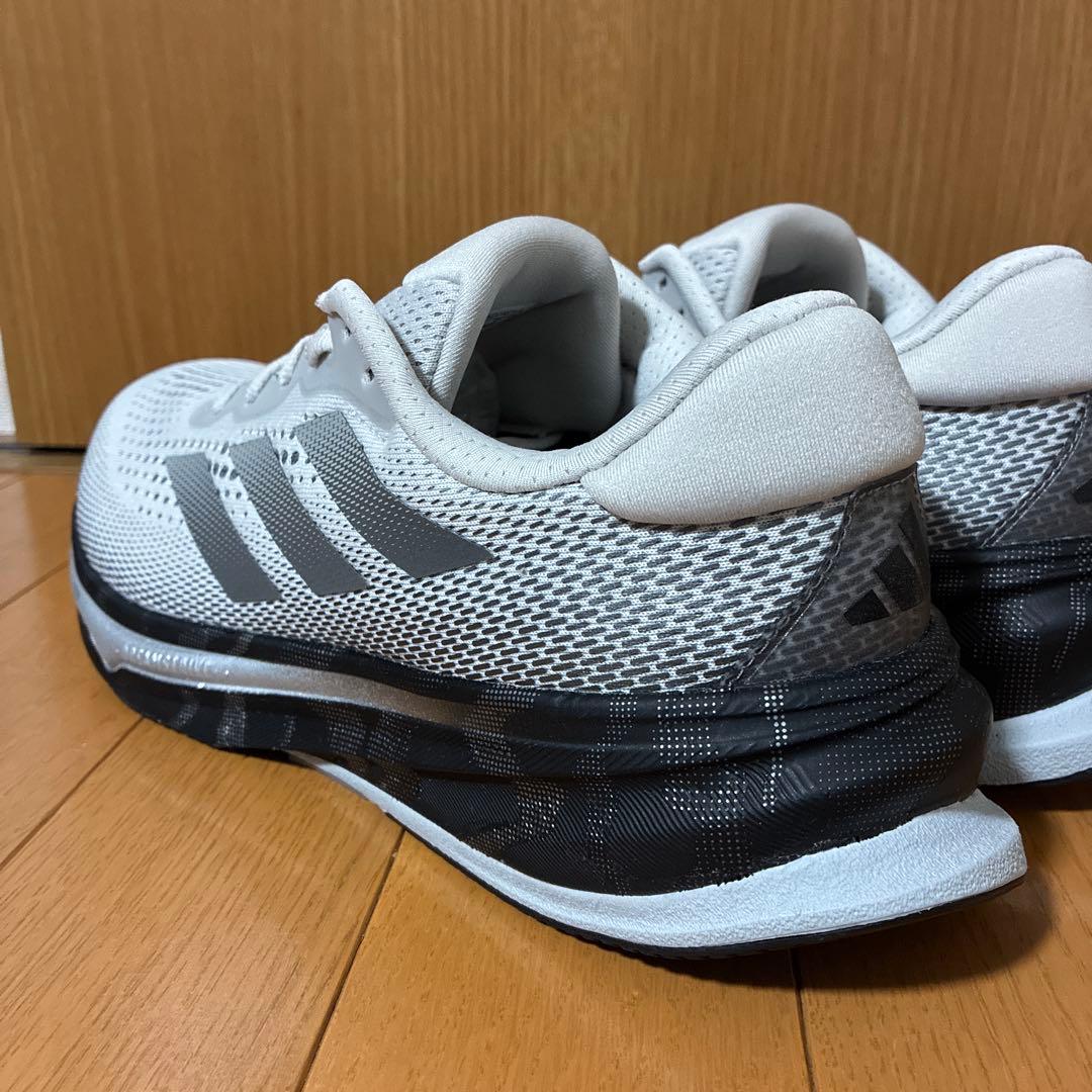アディダス ランニングシューズ　スーパーノヴァ ライズ　　ID8782