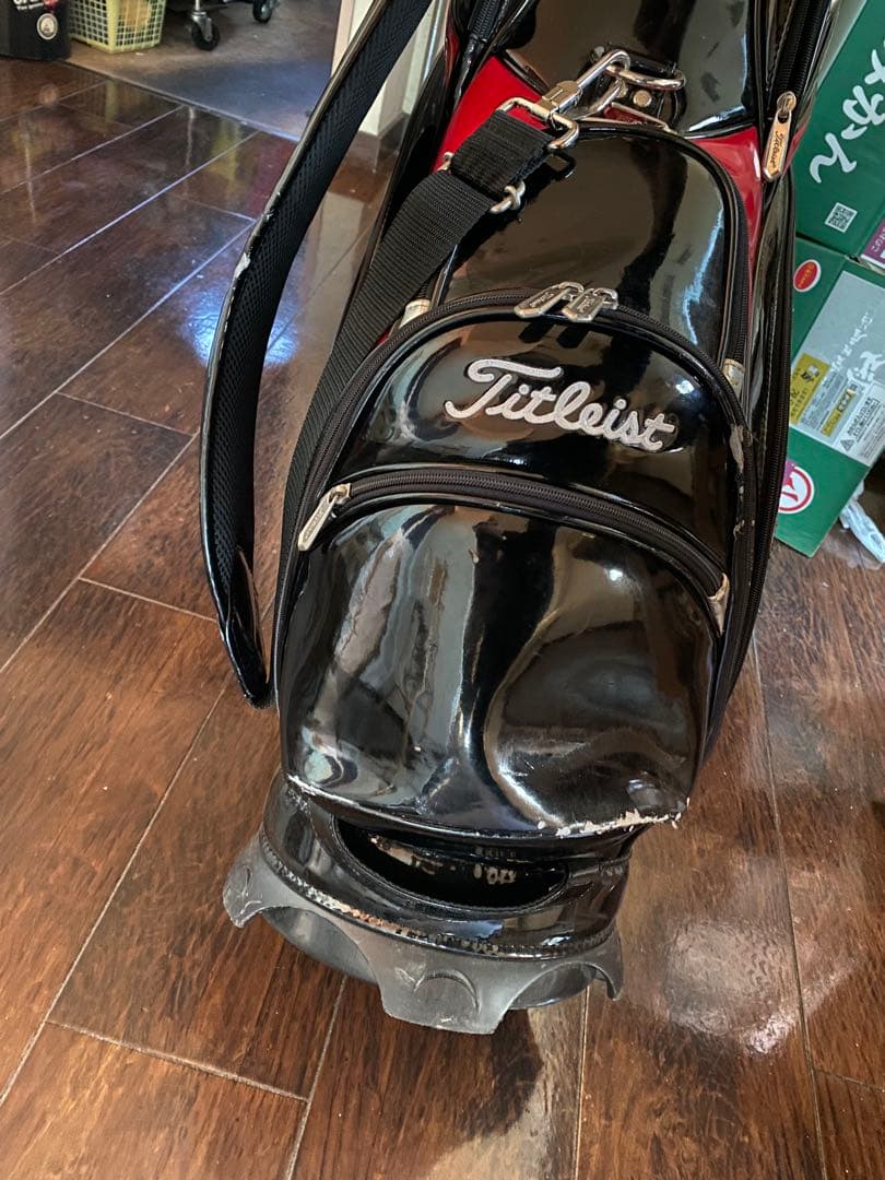 Titleist キャディバッグ 黒 赤 ストライプ