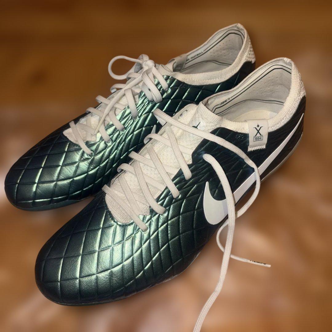 美品　NIKE TIEMPO LEGEND10 ELITE 30周年
