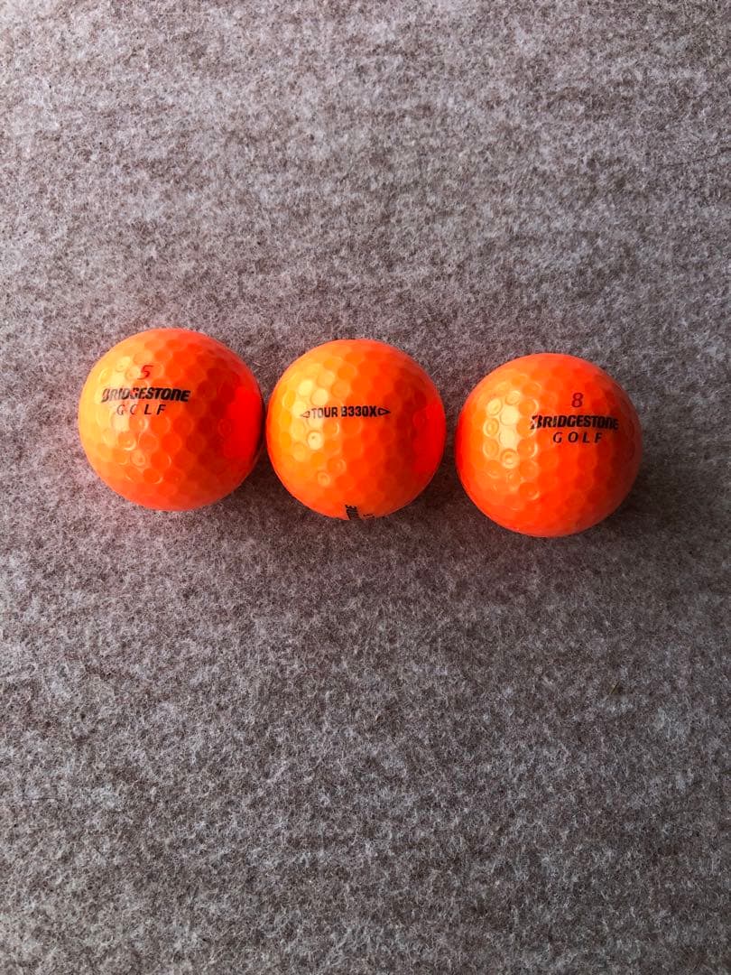 美品ODYSSEY WHITE HOT RX330Mヘッドカバー付 おまけ有り