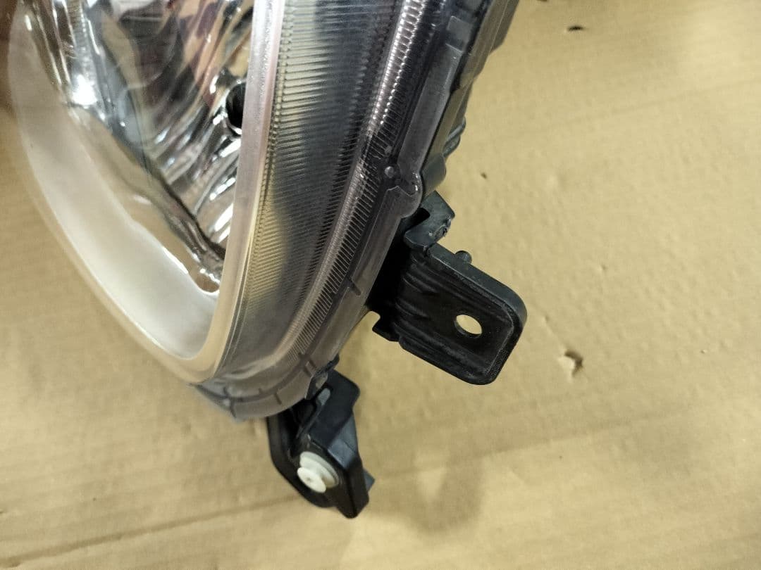 スペーシア MK53S 右ヘッドライト ハロゲン ヘッドランプ