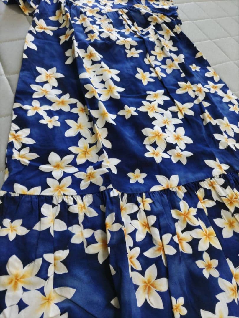  Hawaiian Creations　ムームー　プルメリア