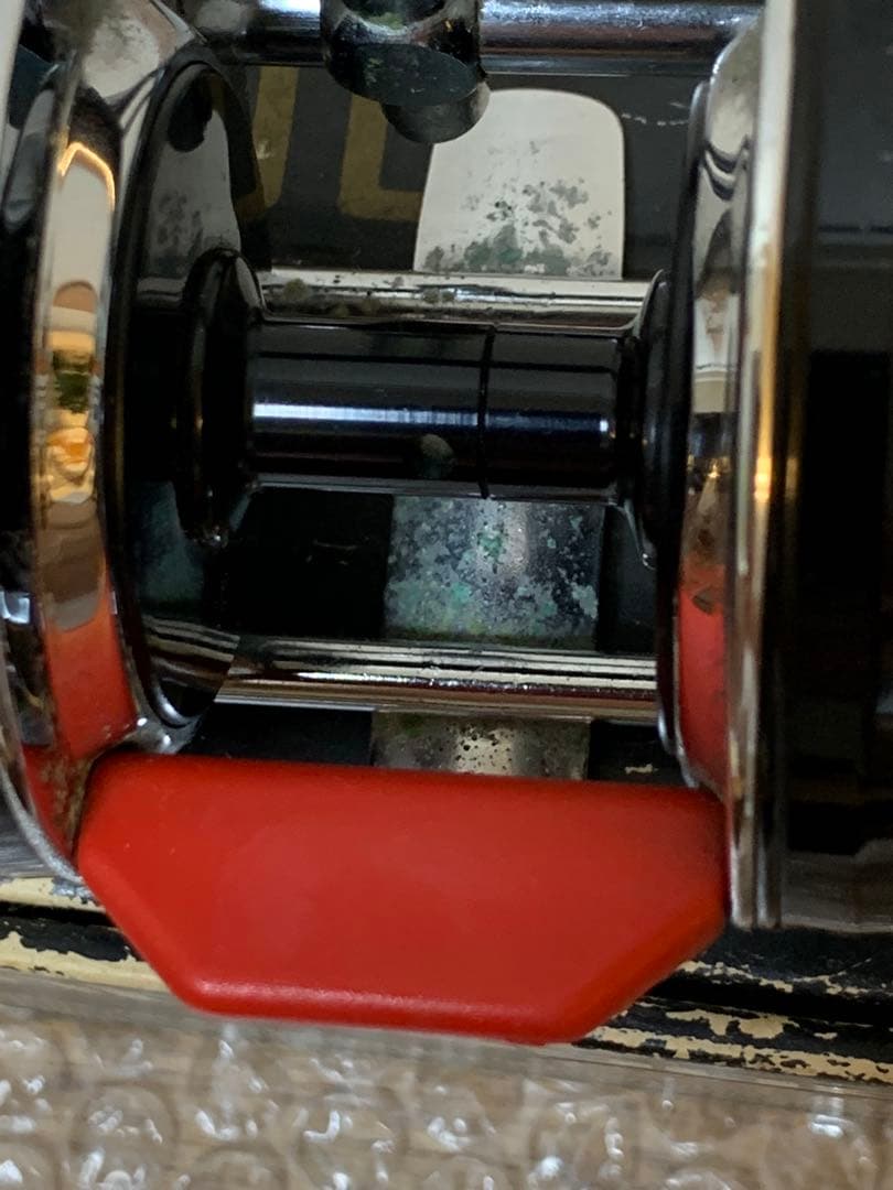 ABUアンバサダー5600C赤ベロ未使用品