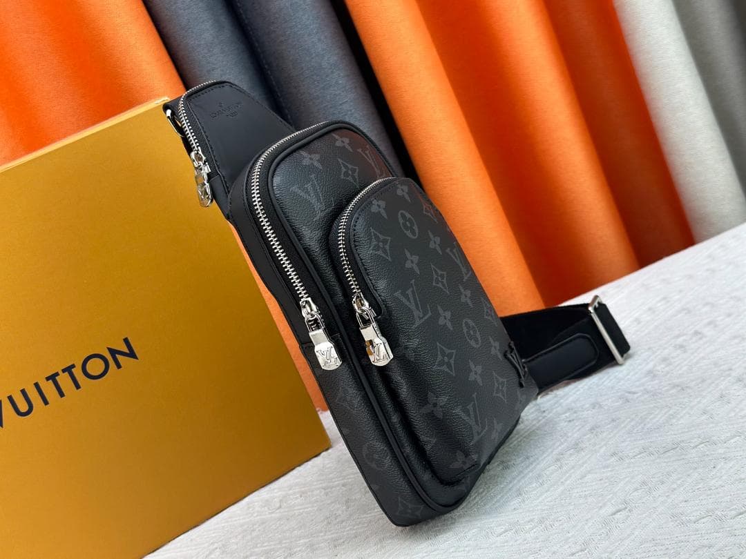 アヴェニュー・スリングバッグ