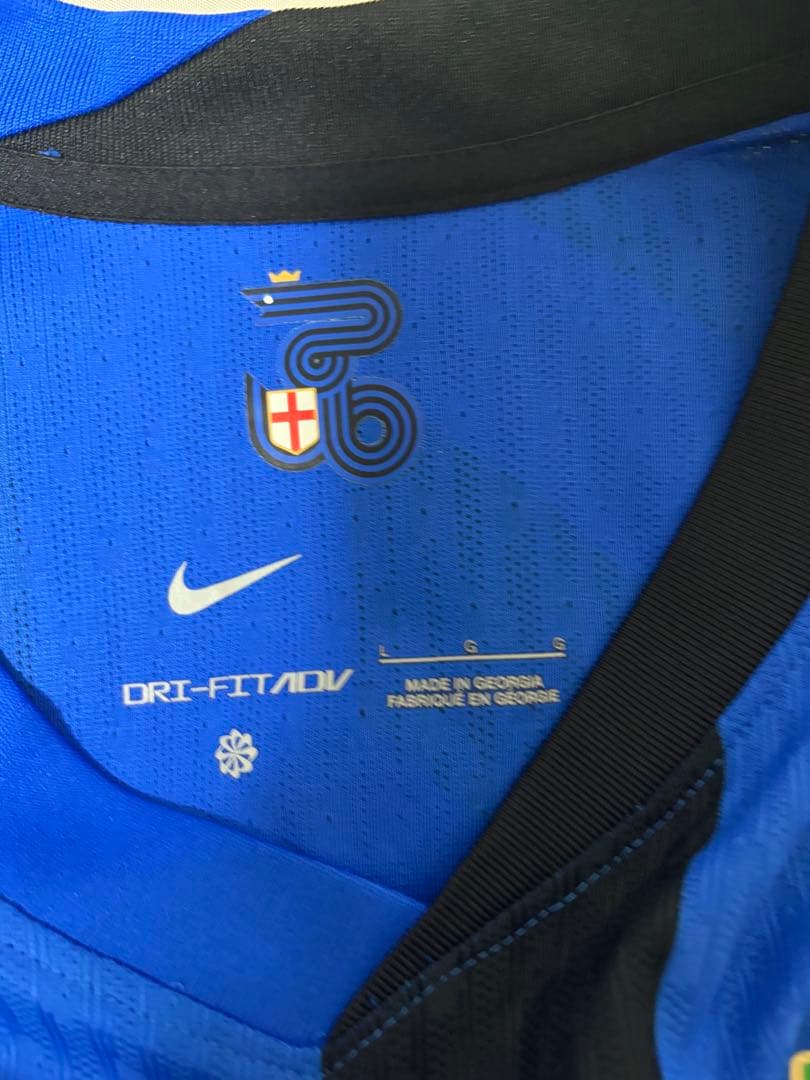 正規品インテル　24/25ユニフォーム　ラウタロ　オーセンティック　フルパッチ