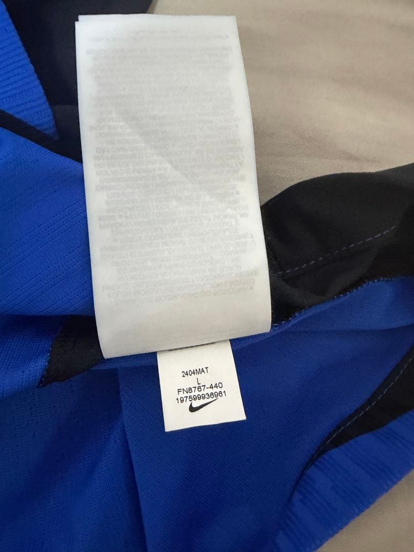 正規品インテル　24/25ユニフォーム　ラウタロ　オーセンティック　フルパッチ