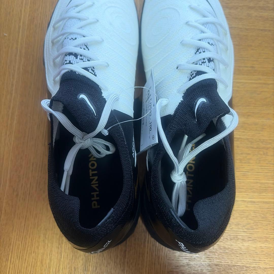 新品ナイキファントムGXⅡPROTF 25.5センチ