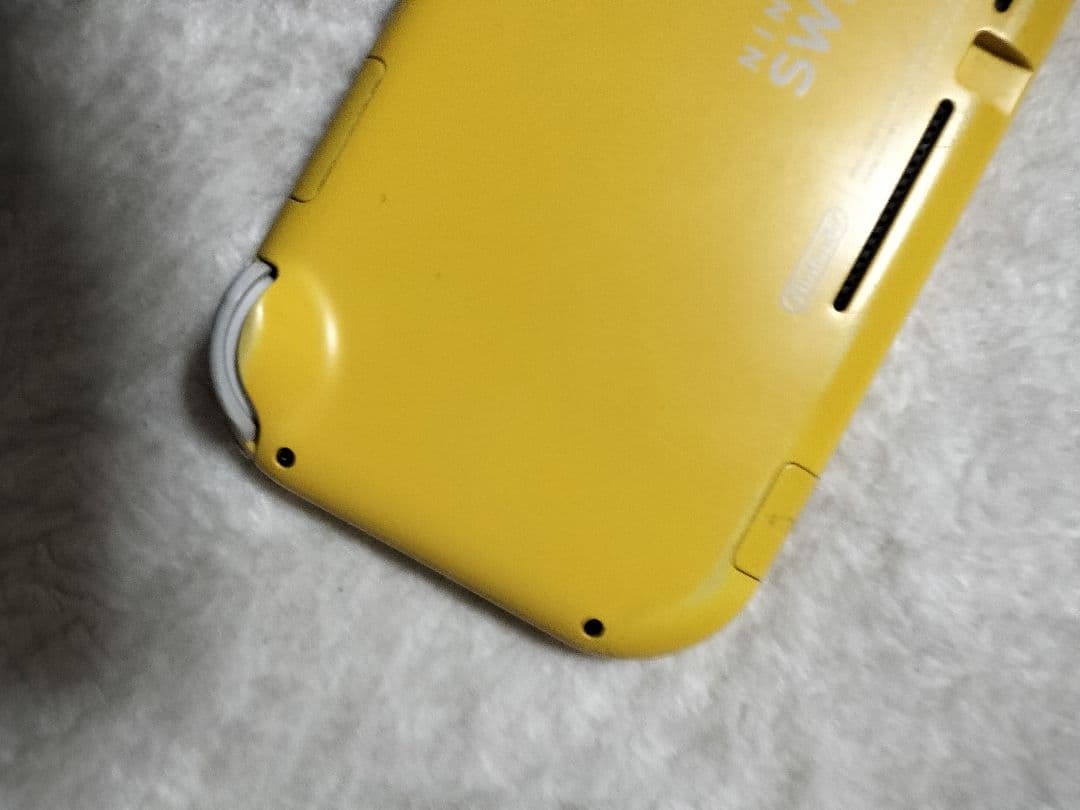 ジャンクNintendo Switch Lite イエロー不動品