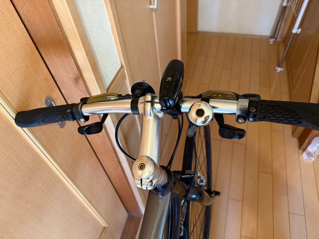 GIANT 22ESCAPE R3 ロードバイク ブラック　引取り限定