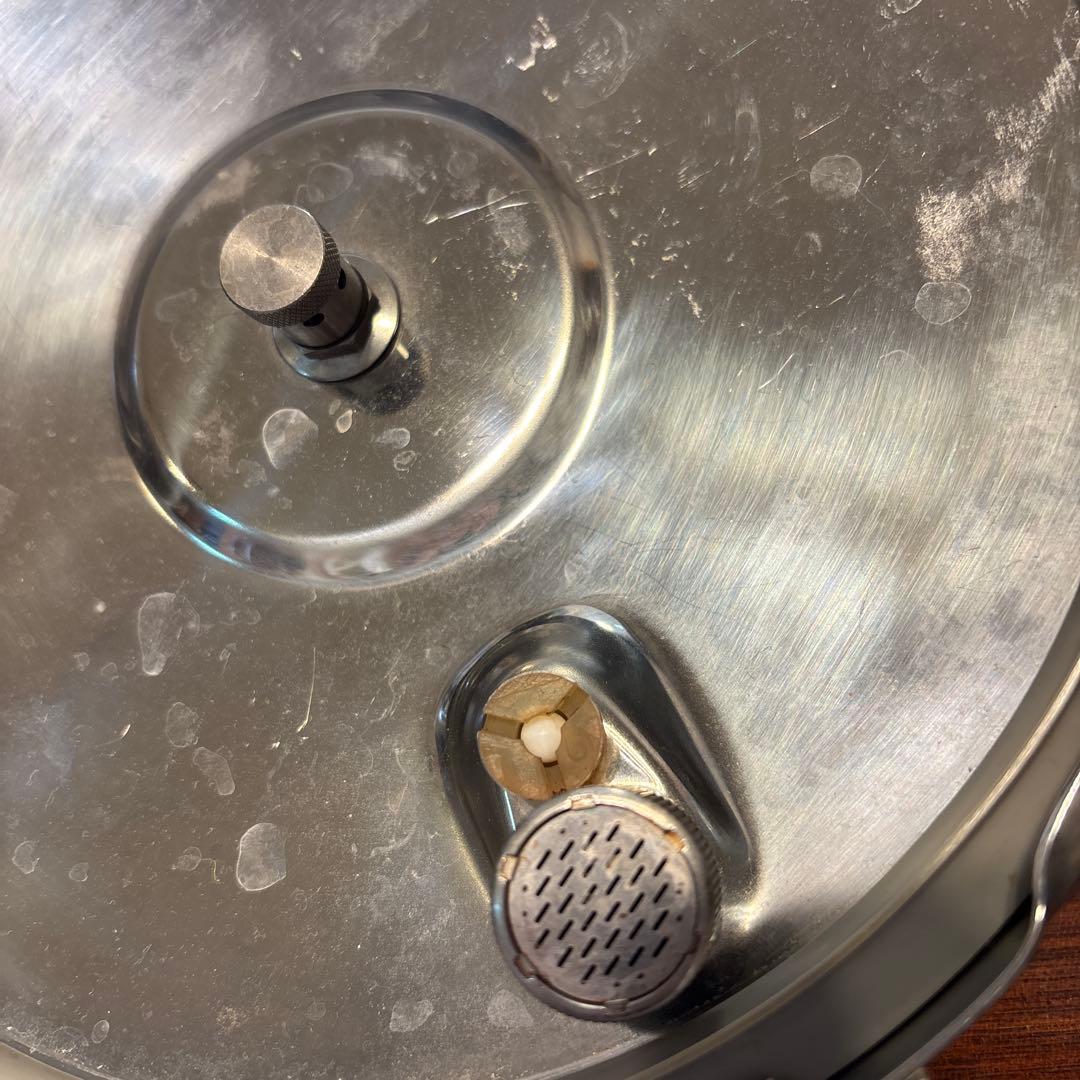 アサヒ軽金属活力鍋正規品　5.5リットル　ステンレス圧力鍋 大容量 蒸し器付き