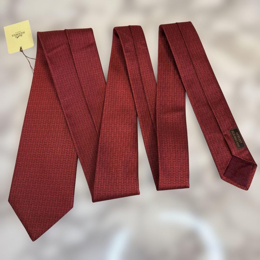 【タグ&箱&カード付✨】HERMES ネクタイ　レッド　赤　ファソネ　刺繍