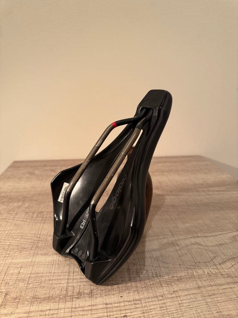 Prologo Dimension TRI Tirox 143 サドル