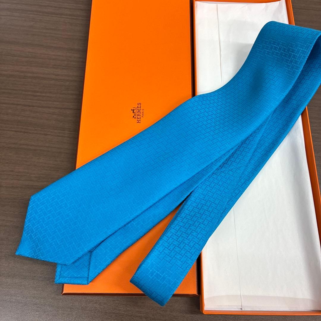 極美品　エルメス　ネクタイ　水色ブルー　H柄H織　ファソネ　結婚式
