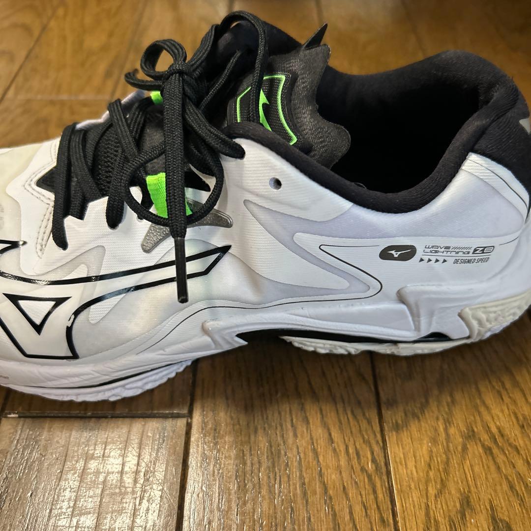 Mizuno バレーボール　ウエーブライトニング Z8 WIDE 27cm