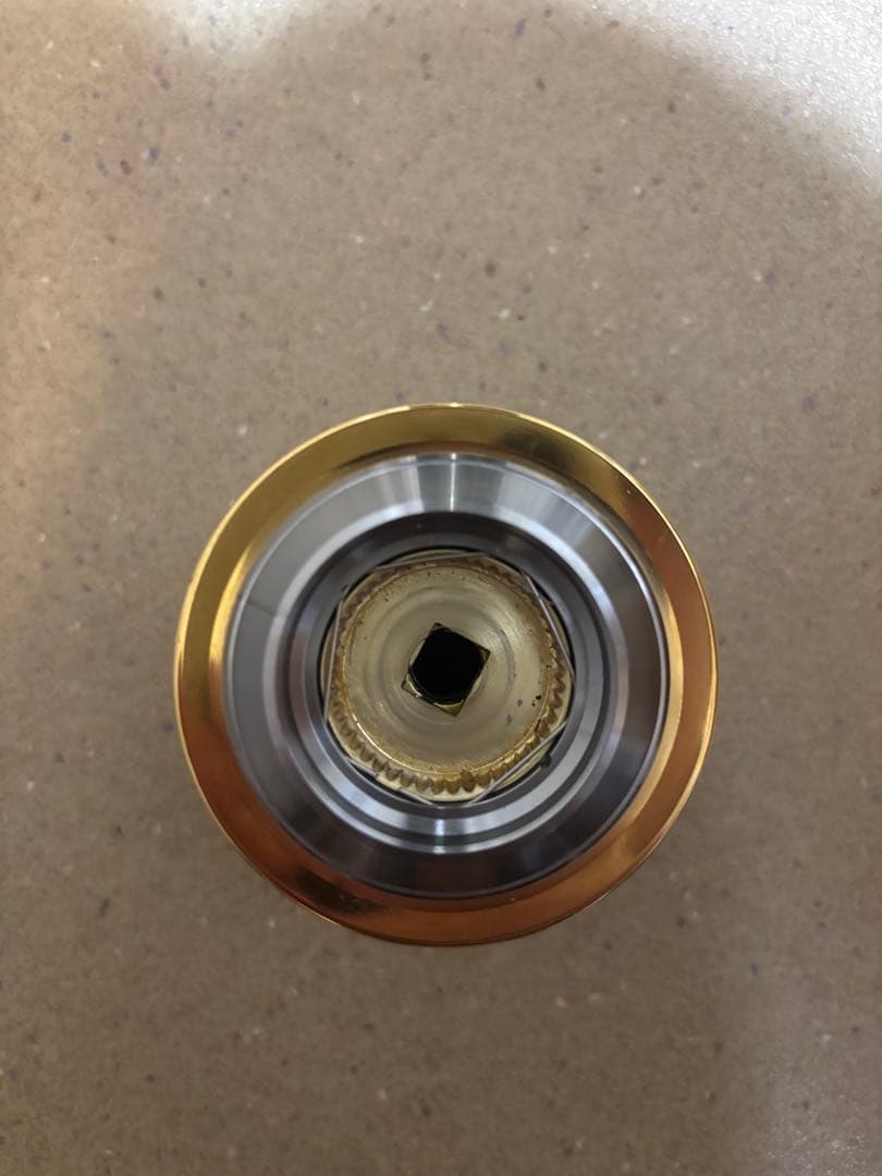 格安 美品 未使用 ソルティガZ 4500