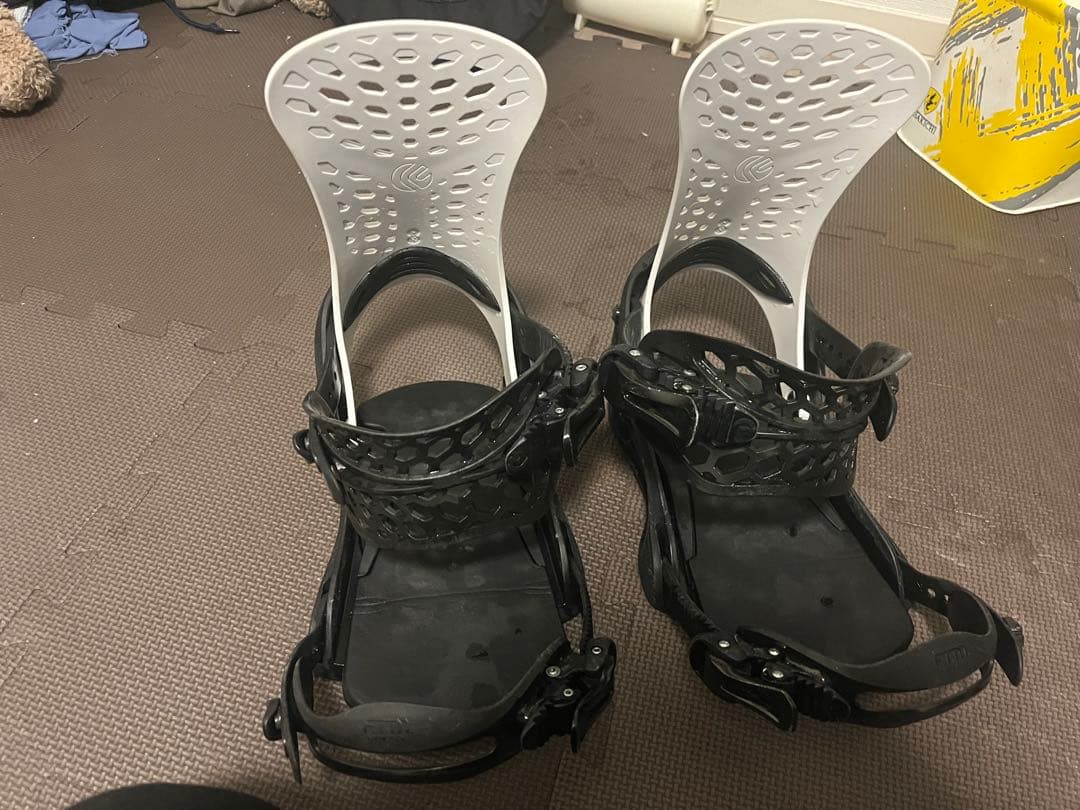 FLUX PR ビンディング ホワイト/ブラック