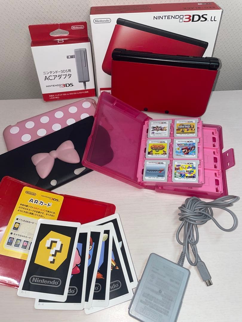 任天堂　ニンテンドー3DSLL 本体レッド×ブラック　匿名配送　カセット付き
