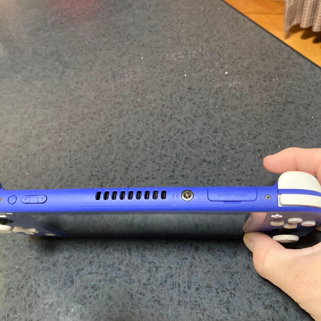 NintendoSwitchライト　ブルーとマリオカート8デラックスセット