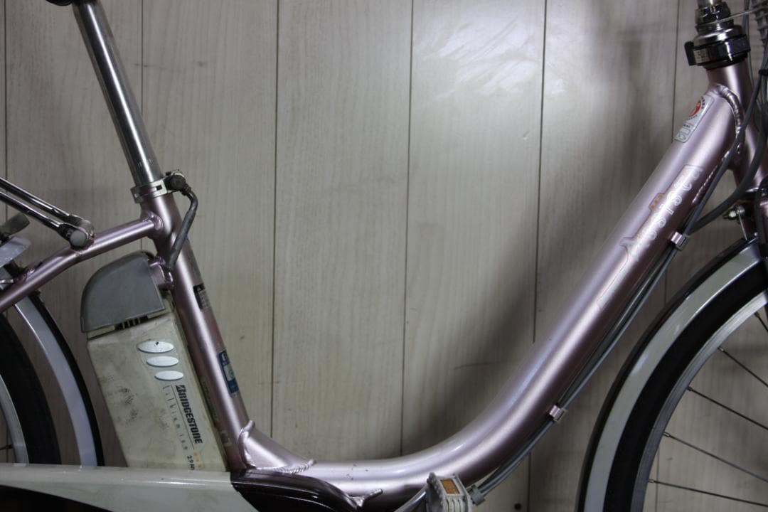 アシスタ リチウムライト A6L30 大容量8.1AH 26インチ 3段 LED