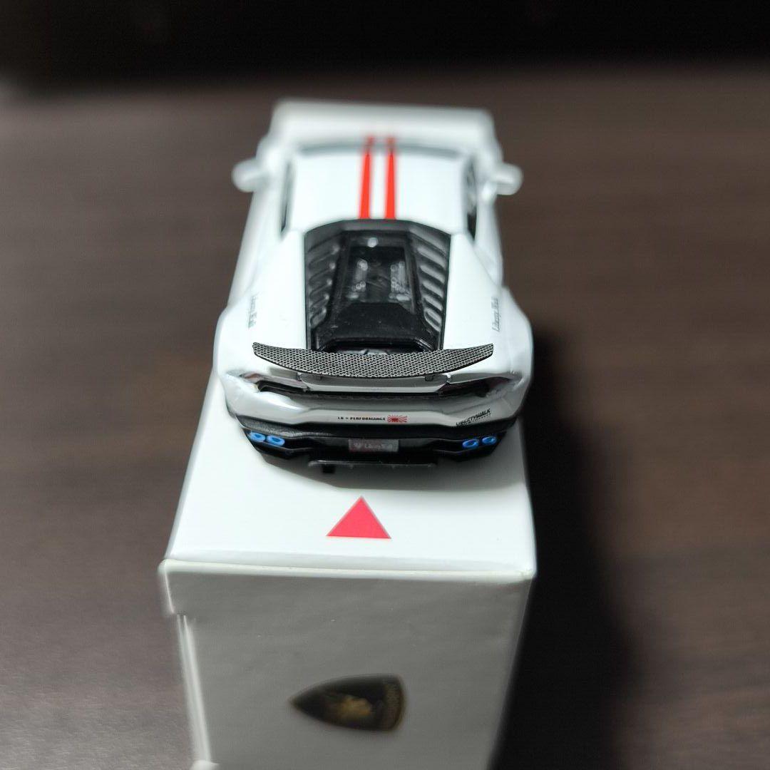 MINI GT LB★WORKS ランボルギーニウラカン ver.1 ストライプ