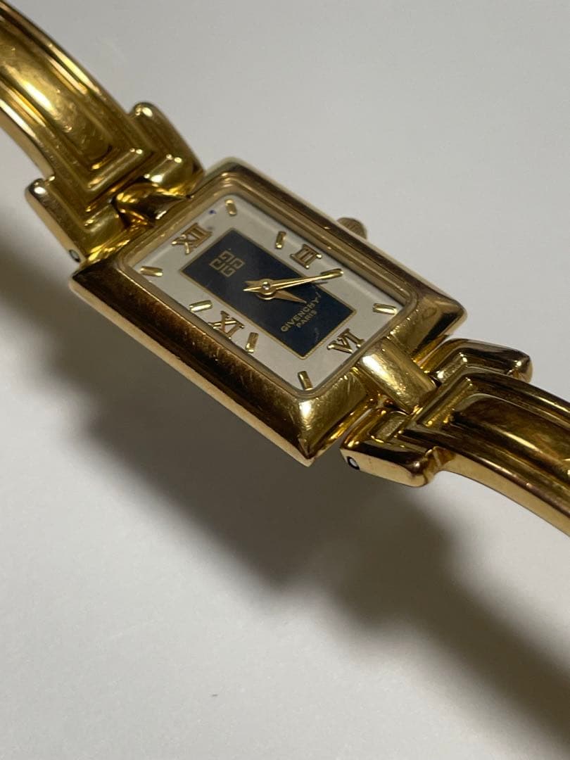 Givenchy ジバンシー 稼働電池交換済み スクエア