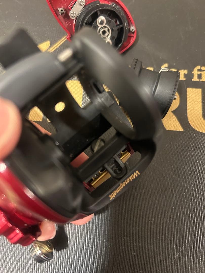 美品！シマノワカサギマチックWakasagimatic 赤 ベイトリール右　中古